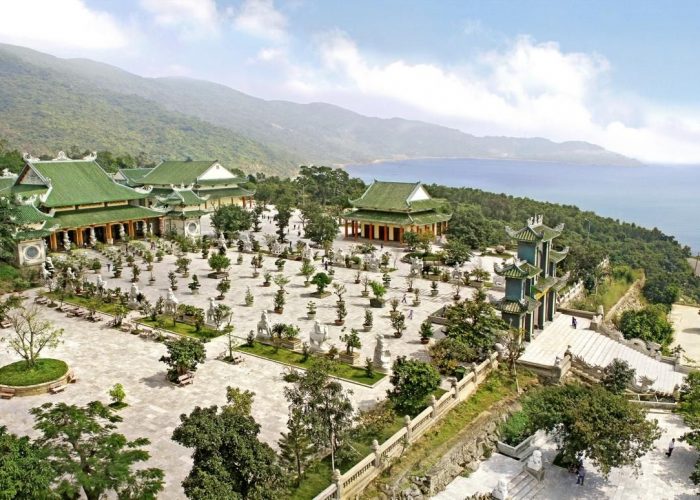 toàn cảnh thành phố Đà Nẵng từ đinh Sơn Trà